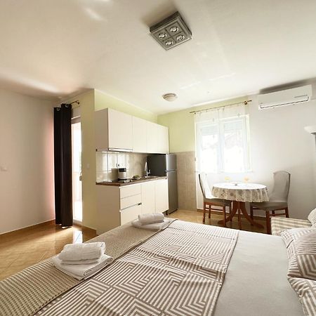 Apartments Vila Miranda Vodice Extérieur photo