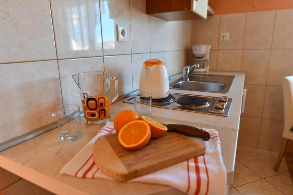 Apartments Vila Miranda Vodice Extérieur photo