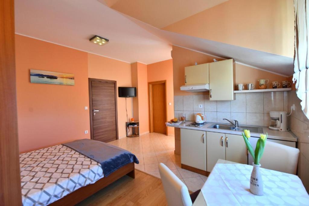 Apartments Vila Miranda Vodice Extérieur photo