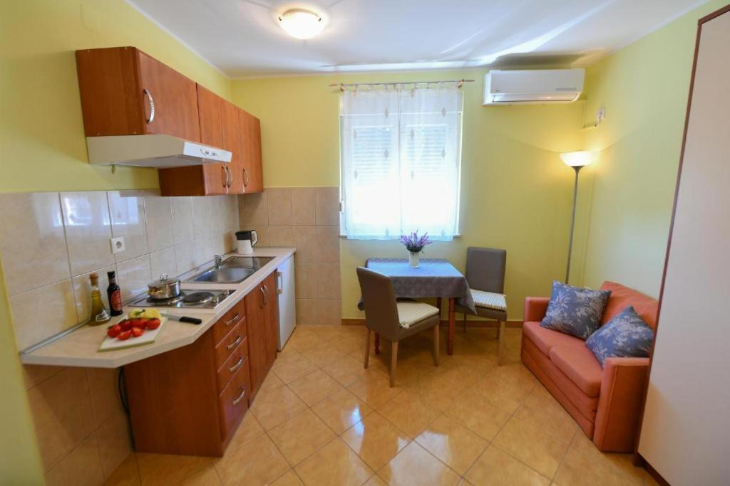 Apartments Vila Miranda Vodice Extérieur photo