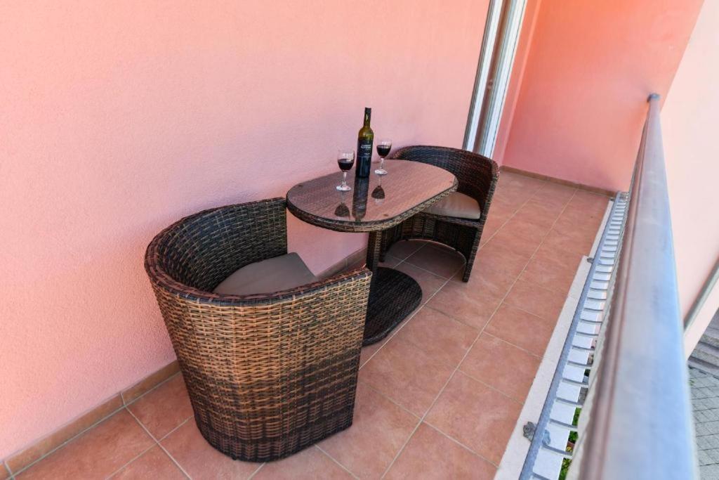Apartments Vila Miranda Vodice Extérieur photo