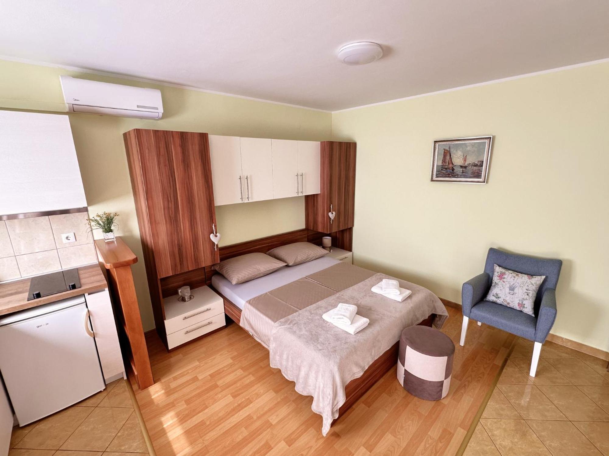 Apartments Vila Miranda Vodice Extérieur photo