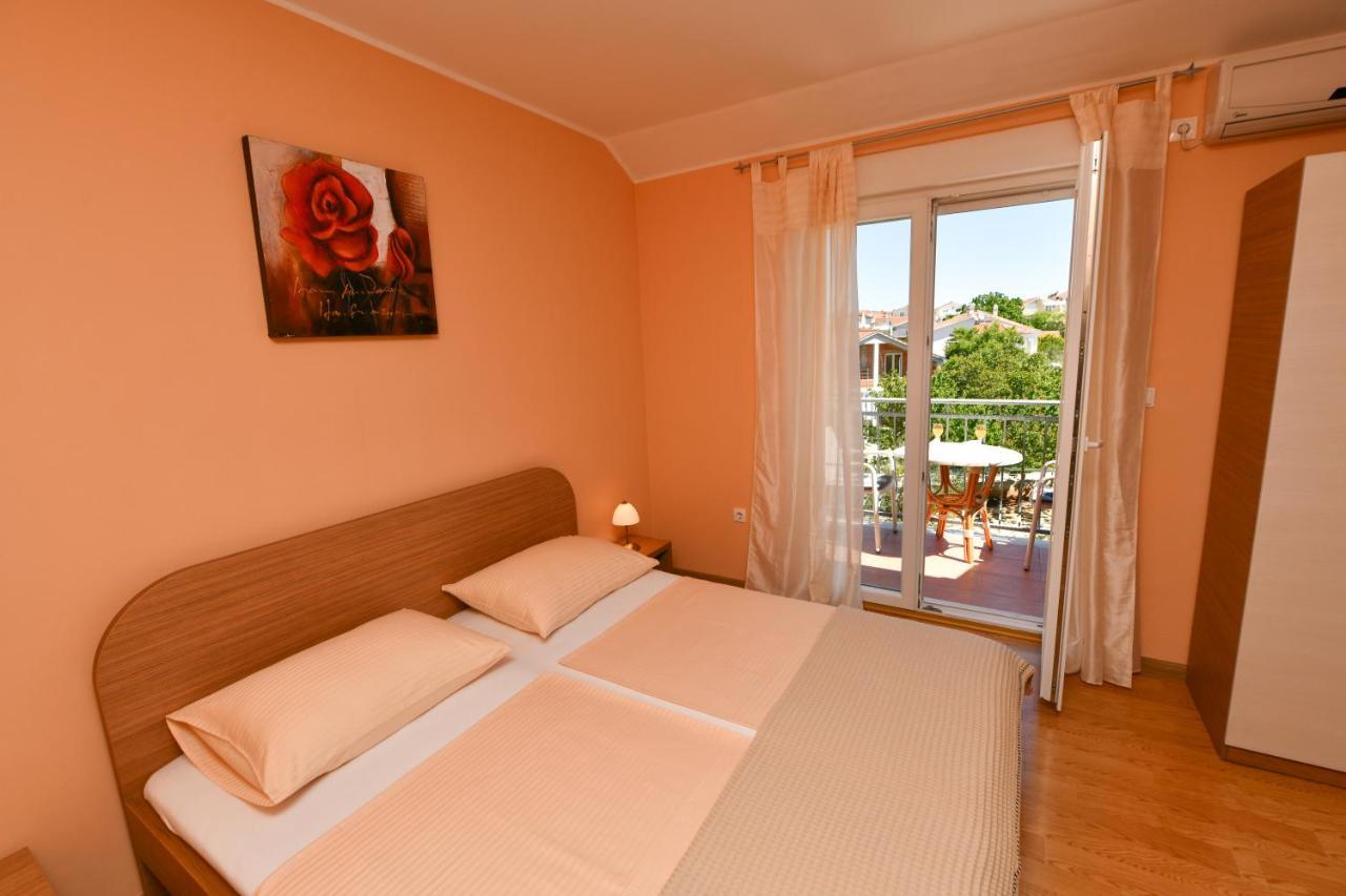 Apartments Vila Miranda Vodice Extérieur photo