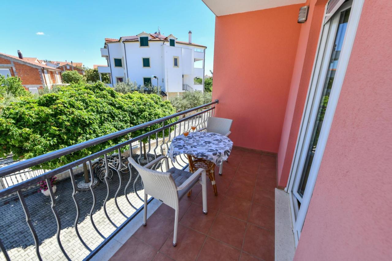 Apartments Vila Miranda Vodice Extérieur photo